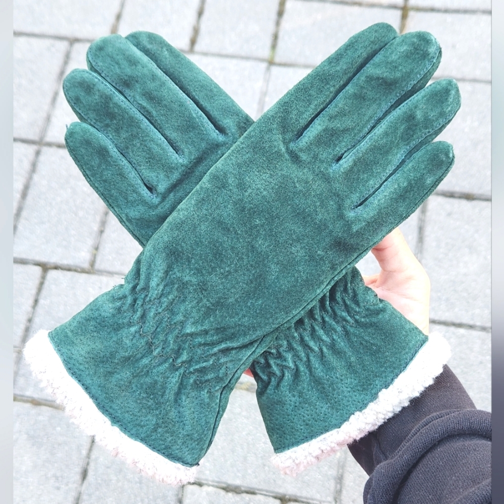 Grandoe Emerald Green Suede Gloves With Faux Shearling Trim S